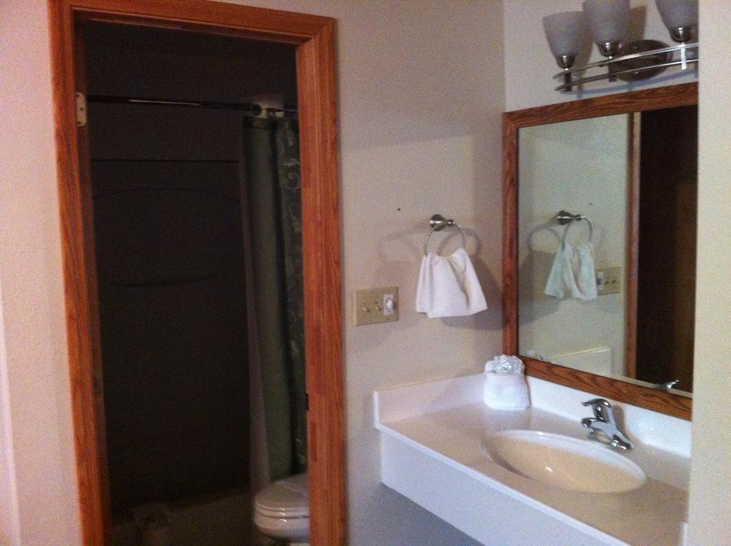 Legacy Inn プライス 部屋 写真